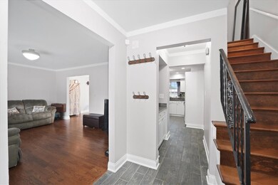 18214 Locust St, Lansing, IL 60438 - photo 7