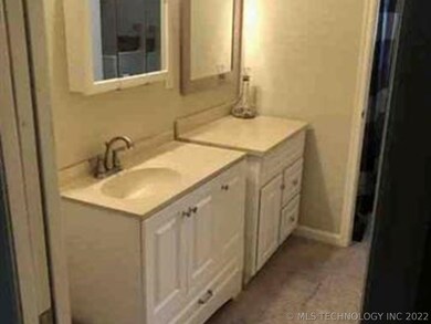 3906 E 60th Place, Tulsa, OK 74135 - photo 6