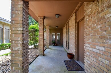 7738 Green Lawn Dr, Houston, TX 77088 - photo 3