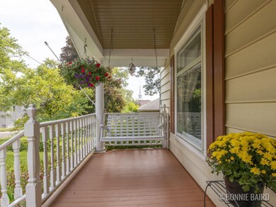 220 N Division St, Lowell, MI 49331 - photo 3