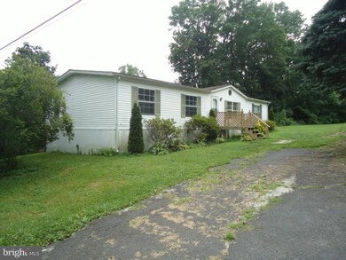 482 Englesville Rd, Boyertown, PA 19512 - photo 2
