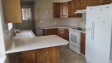 70 Sycamore Cir, Clearfield, UT 84015 - photo 4