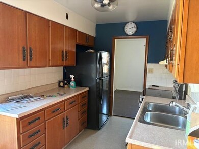 1203 W National Ave, Marion, IN 46952 - photo 5