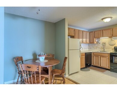 44 Randolph Dr unit 44, Tewksbury, MA 01876 - photo 4
