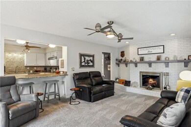 315 Wilmers Ave, Des Moines, IA 50315 - photo 7