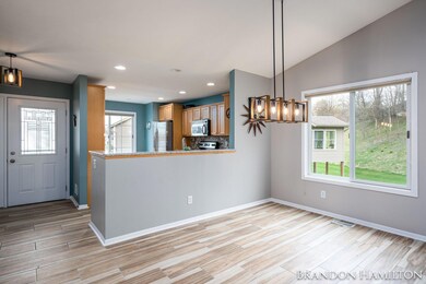 7-web-or-mls-118 High Ridge -6