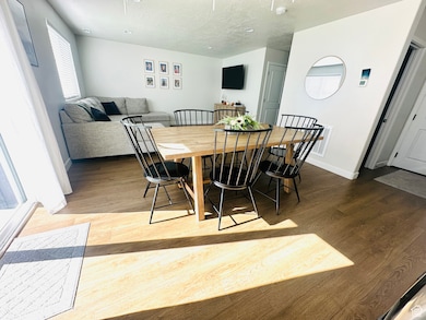 2051 W Lydia Ln, Syracuse, UT 84075 - photo 4