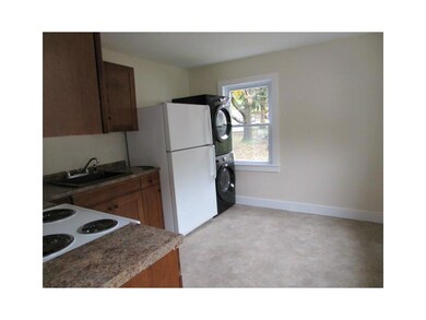 37-39 Cromwell St, Kittery, ME 03904 - photo 5