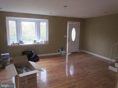 6225 Pioneer Dr, Baltimore, MD 21214 - photo 5