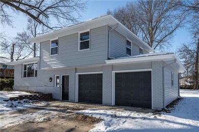 812 NW North Summit Cir, Blue Springs, MO 64015 - photo 4