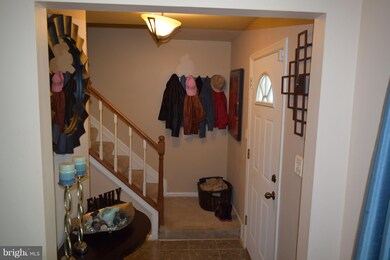 3513 Easton Dr, Bowie, MD 20716 - photo 2