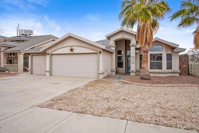 14021 Lago Seco Dr, Horizon City, TX 79928 - photo 2