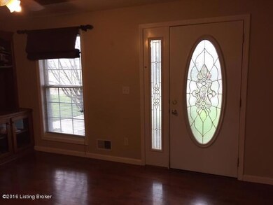 240 Aulbern Dr E, Mount Washington, KY 40047 - photo 4