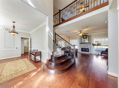 402 Regency Ct, Friendswood, TX 77546 - photo 3