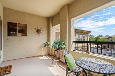 08-Front Entrance _ Patio