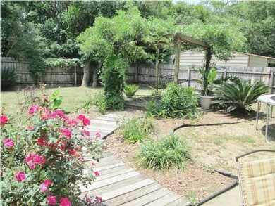 leachbackyardsittingarea