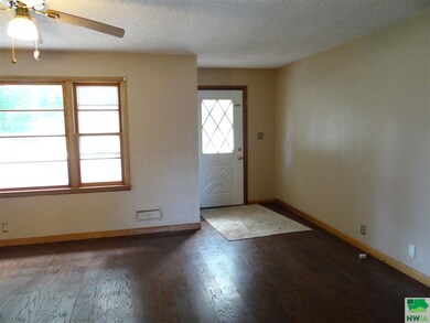 Livingroom to front door