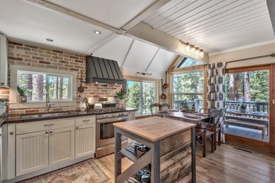 10146 Surrey Place, Truckee, CA 96161 - photo 5