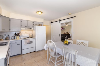 301 Garvey Ave, Elsmere, KY 41018 - photo 7