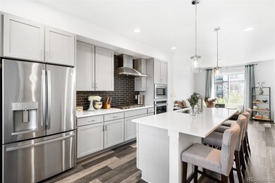 2513 N Newark Ct, Aurora, CO 80010 - photo 2