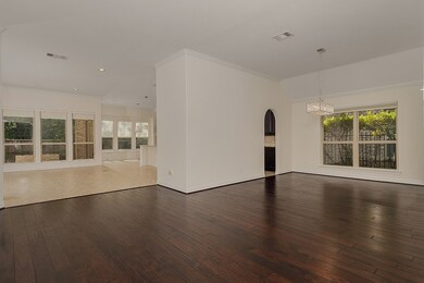 222 Hearthshire Cir, the Woodlands, TX 77354 - photo 6