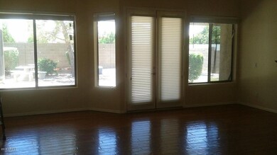 combined LR/dining rm