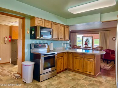 320 E Main St, Tekoa, WA 99033 - photo 5