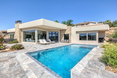 Pool & Covered Patio