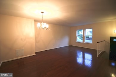 3537 Cherry Hill Ct, Beltsville, MD 20705 - photo 4