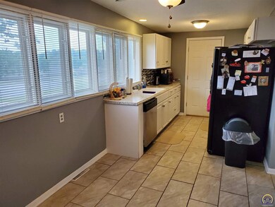 3332 SW Burlingame Rd, Topeka, KS 66611 - photo 3