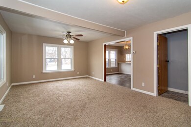 204 S 3rd-11