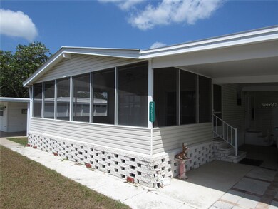 37211 Mcbain Ct, Zephyrhills, FL 33542 - photo 2