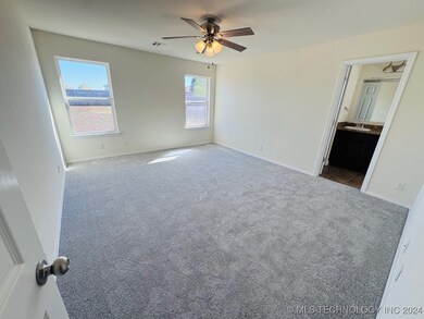 14885 S Hickory Place, Glenpool, OK 74033 - photo 7