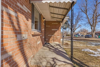 2249 Iola St, Aurora, CO 80010 - photo 4