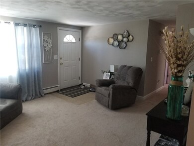 47 Sherwood Ave, Warwick, RI 02888 - photo 4