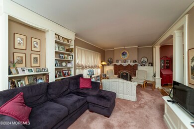 76 Maple living room