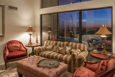 07LivingRoomViews