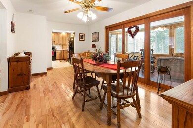 402 S Main St, Newport, NH 03773 - photo 4