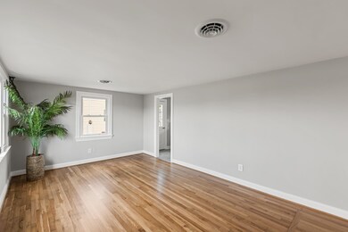 1012 S Delphine Ave, Waynesboro, VA 22980 - photo 5