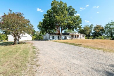 1999 County Road 2610, Bonham, TX 75418 - photo 3