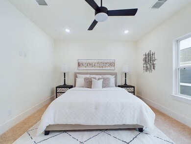 903 Lehman St unit E, Houston, TX 77018 - photo 2