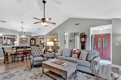 422 Summit Cir, Fredericksburg, TX 78624 - photo 4