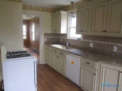 2169 Mansfield Rd, Toledo, OH 43613 - photo 4