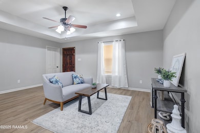 1404 Howard St-5
