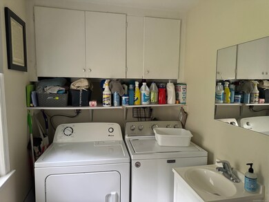 598 Redding Rd, Redding, CT 06896 - photo 5