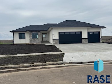 302 W 17th St, Dell Rapids, SD 57022 - photo 2