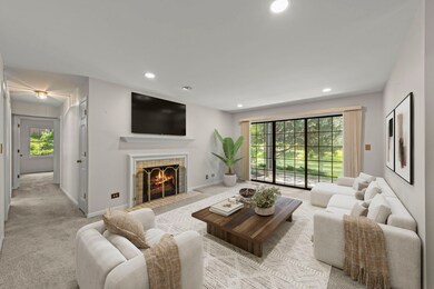 1938 Gresham Cir unit A, Wheaton, IL 60189 - photo 3