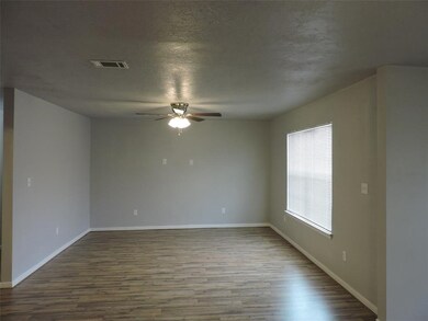 2001 Ellington St, Houston, TX 77088 - photo 5