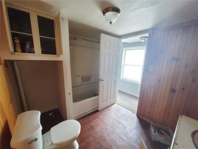 503 N Railroad St unit 2, Tamaqua, PA 18252 - photo 7