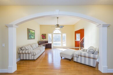 GORGEOUS TRIM AND GREAT VIEW OF THE PRIVATE BACK YARD!  316 RIDGEWOOD DR MANCHESTER, TN 37355